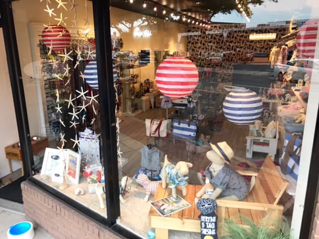 Fun-Filled, Dog Days of Summer 2017! – Fetch Shops