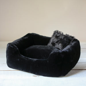 
                
                    Load image into Gallery viewer, The Divine Dog Bed in Black by Fetch Shops
                
            